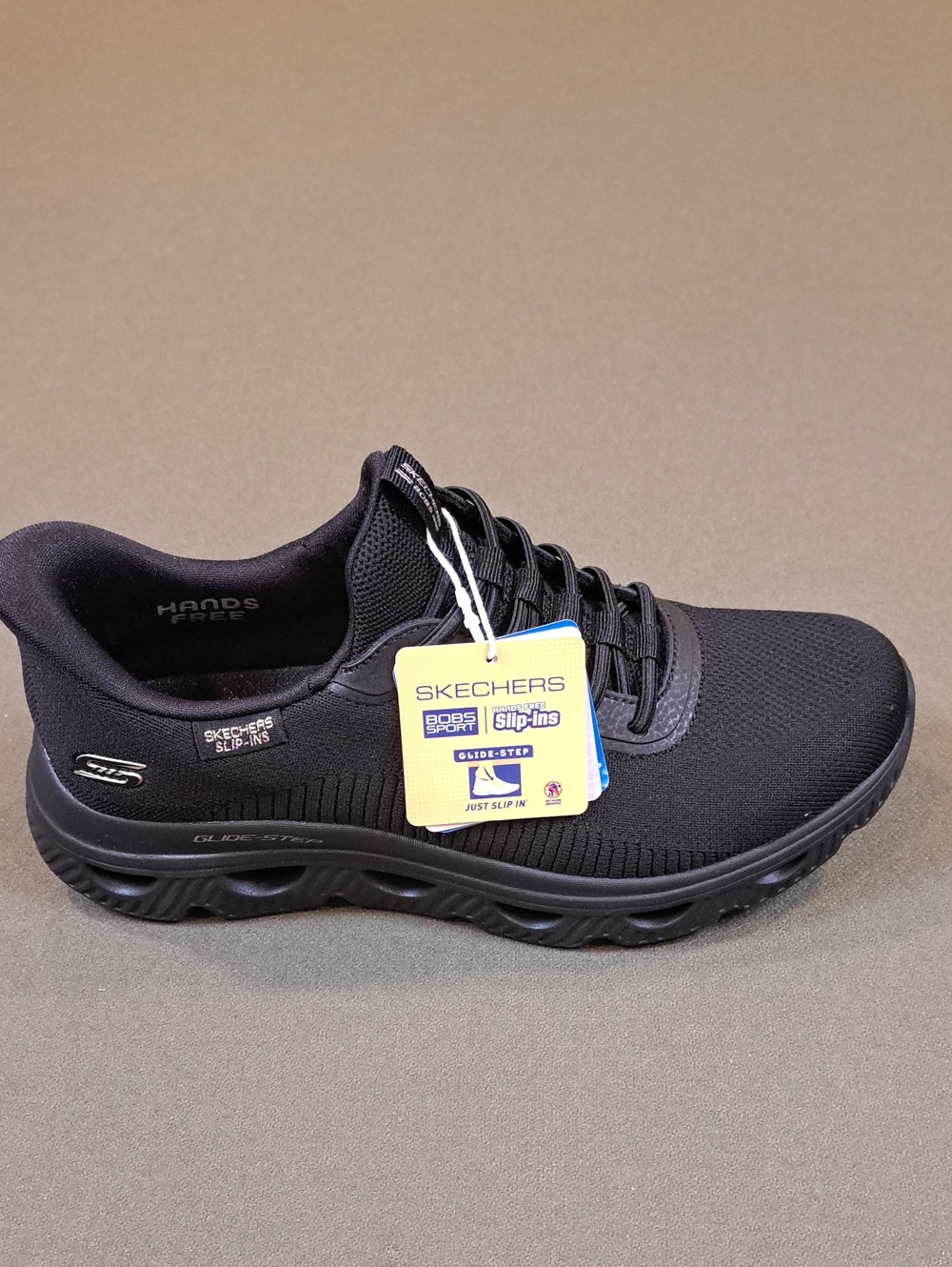 Skechers Slip-ins: BOBS Sport Arc Waves - Color: Black - Size: 7 Wide